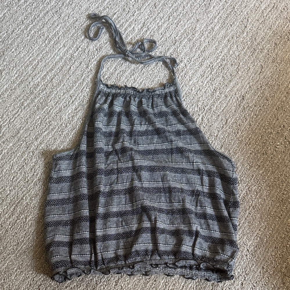 AEO Black and White Patterned Top
